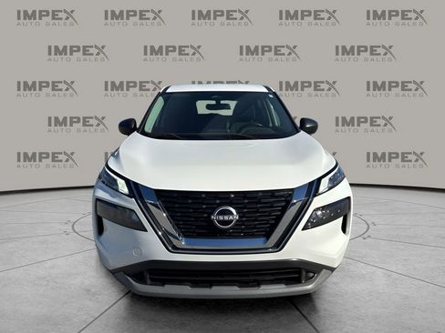 Used 2023 Nissan Rogue S image 8