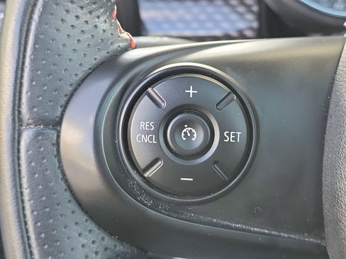 Used 2019 MINI Cooper S image 26