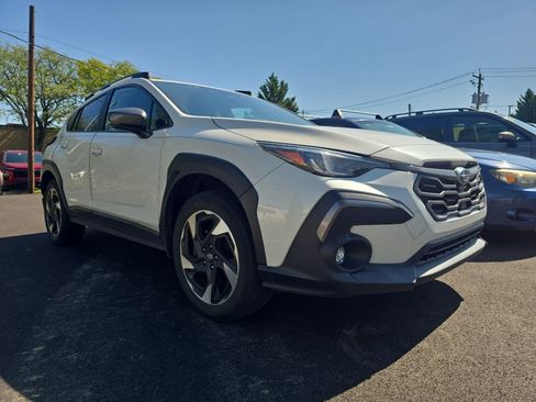 Used 2024 Subaru Crosstrek 2.5i Limited w/ Crosstrek Mirror Package AWD/4WD image 2