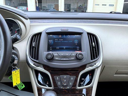 Used 2014 Buick LaCrosse FWD image 14