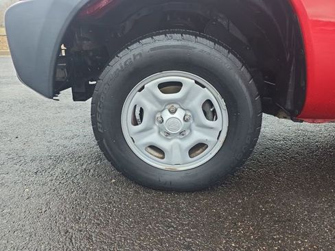 Used 2013 Toyota Tacoma 2WD Access Cab image 10