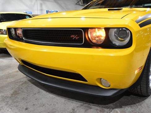 Used 2012 Dodge Challenger R/T image 5