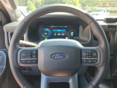Used 2025 Ford F150 Lightning Flash AWD/4WD image 19