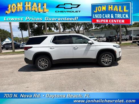 Used 2023 Chevrolet Traverse LT FWD image 10