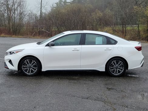 Used 2024 Kia Forte GT-Line w/ GT-Line Premium Package FWD image 8