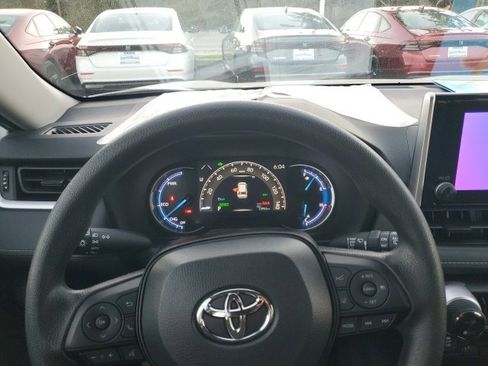 Used 2024 Toyota RAV4 XLE image 23