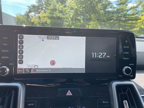 Used 2022 Kia Sorento S image 23