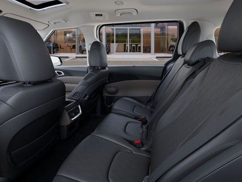 New 2026 Kia Carnival SX image 19