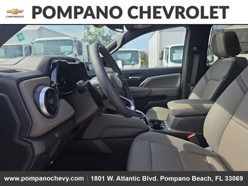 New 2026 Chevrolet Colorado ZR2 w/ Technology Package AWD/4WD image 15