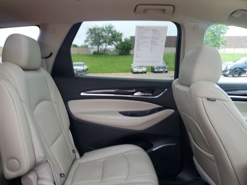 Used 2021 Buick Enclave Essence w/ Sound and Sites Package AWD/4WD image 34