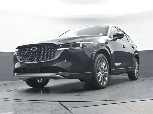 New 2025 MAZDA CX-5 Signature image 19