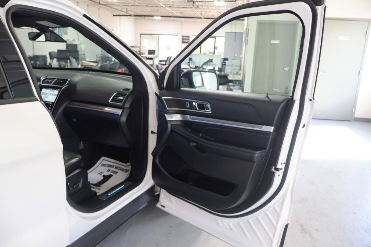 Used 2018 Ford Explorer Sport AWD/4WD image 32