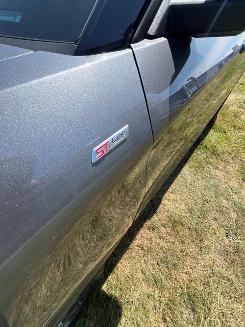 Used 2025 Ford Explorer ST-Line w/ ST-Line Street Pack AWD/4WD image 9