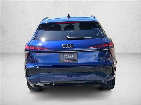 New 2026 Audi Q3 quattro 2.0T AWD/4WD image 8
