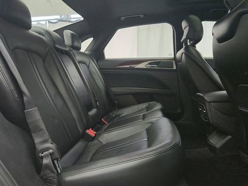 Used 2017 Lincoln MKZ Reserve image 33