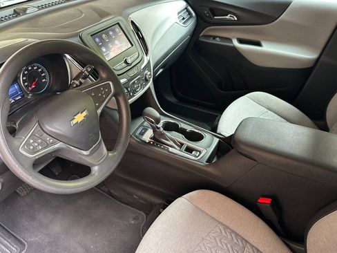 Used 2023 Chevrolet Equinox LS w/ LS Convenience Package AWD/4WD image 11