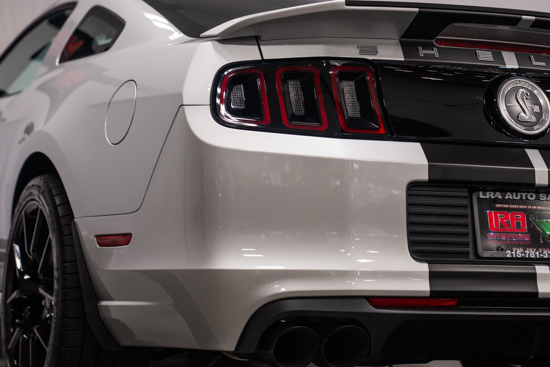 Used 2013 Ford Mustang Shelby GT500 RWD image 39