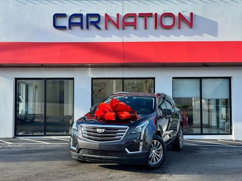 Used 2017 Cadillac XT5 Luxury w/ Driver Awareness Package image 2