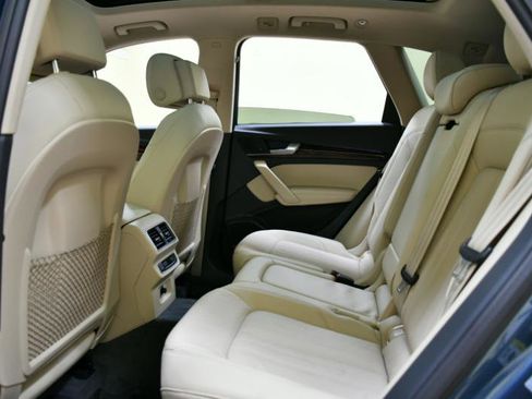 Used 2018 Audi Q5 Prestige w/ Prestige Package image 33