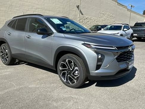 New 2026 Chevrolet Trax RS w/ Sunroof Package image 33