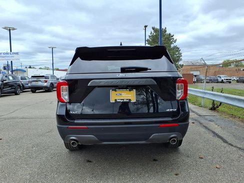 Certified 2024 Ford Explorer XLT w/ Equipment Group 202A AWD/4WD image 7