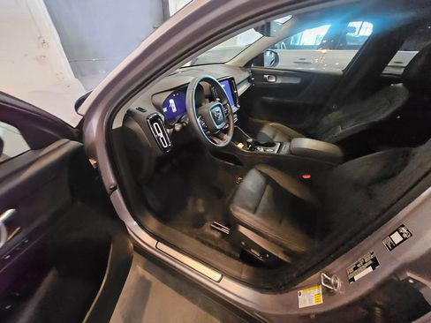 Certified 2026 Volvo XC40 B5 Core w/ Climate Package AWD/4WD image 18