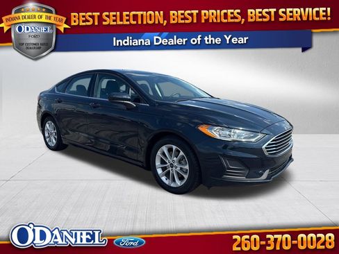 Used 2020 Ford Fusion SE FWD image 1