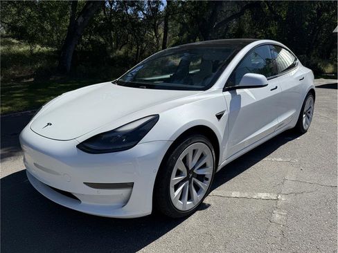 Used 2021 Tesla Model 3 Long Range AWD/4WD image 3