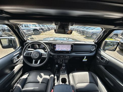 New 2025 Jeep Wrangler Sahara image 23
