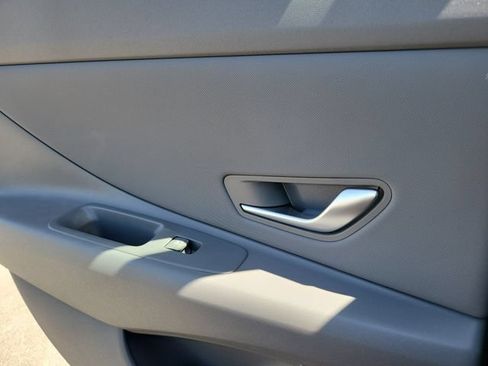 New 2026 Hyundai Elantra SEL Sport FWD image 25