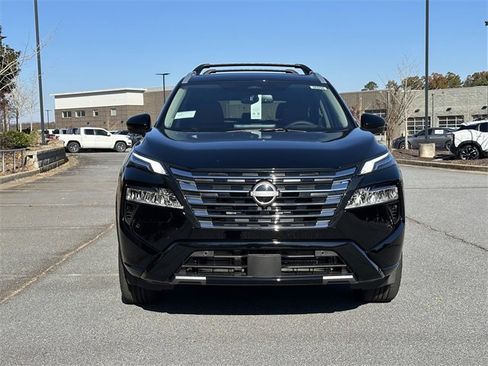 New 2026 Nissan Rogue Platinum image 2