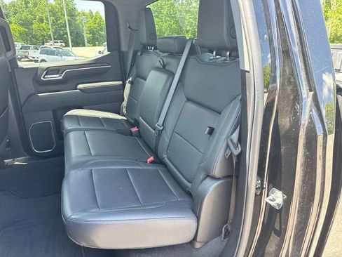 Used 2025 GMC Sierra 1500 SLT AWD/4WD image 15