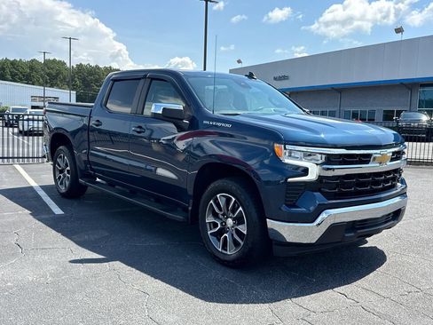 Used 2022 Chevrolet Silverado 1500 LT RWD image 4