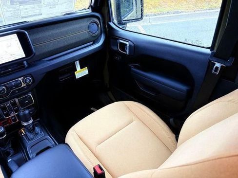 New 2026 Jeep Gladiator Sport image 31