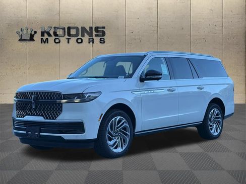 New 2026 Lincoln Navigator L Reserve AWD/4WD image 1