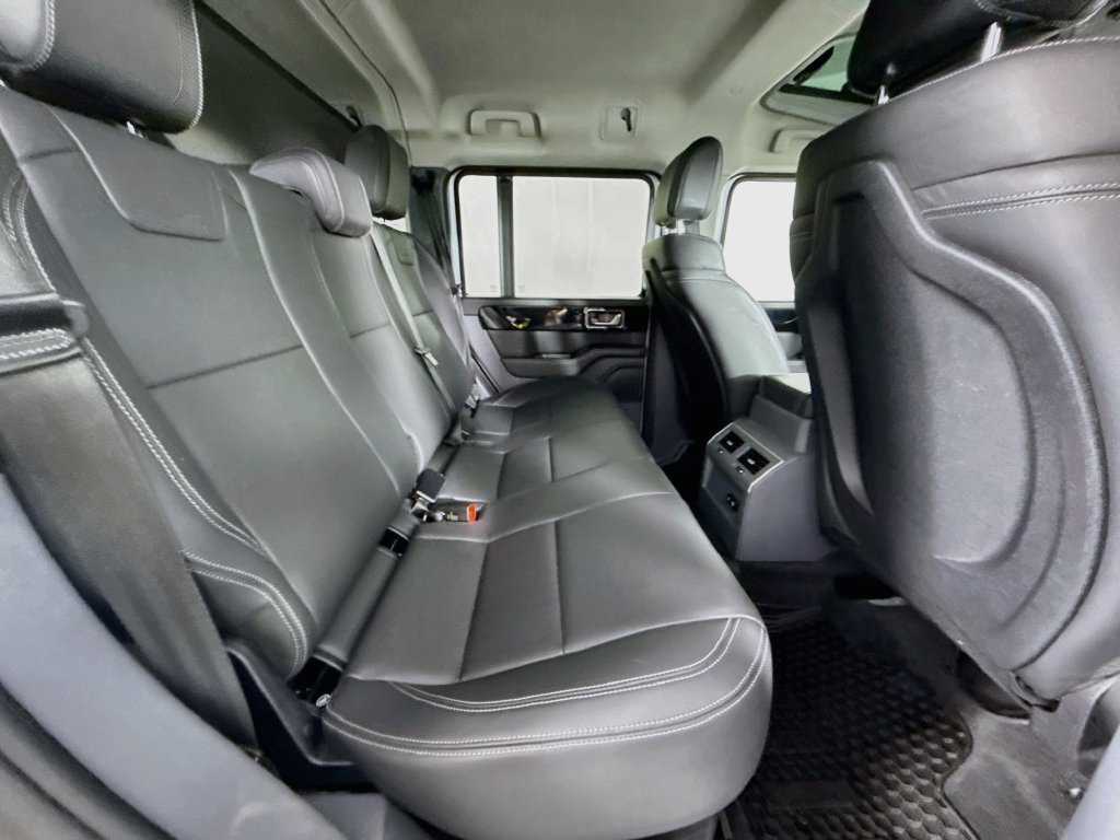 Used 2024 INEOS Grenadier Station Wagon AWD/4WD image 21