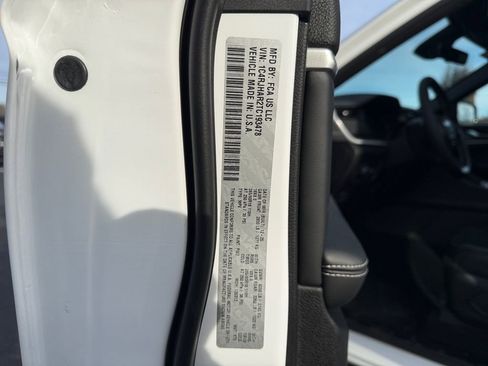 New 2026 Jeep Grand Cherokee Altitude image 24