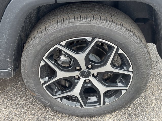 Certified 2025 Jeep Compass Limited AWD/4WD image 11