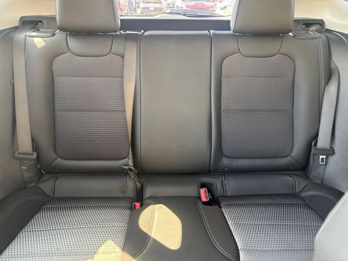 Used 2025 Chevrolet Trax LT w/ LT Convenience Package image 37