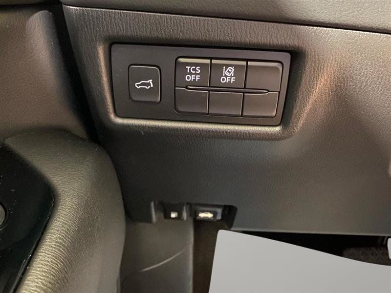 Used 2018 MAZDA CX-5 Touring w/ Preferred Equipment Package FWD image 26
