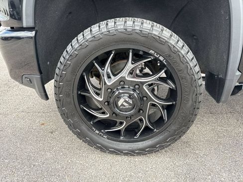 Used 2021 Chevrolet Silverado 3500 High Country w/ Snow Plow Prep/Camper Package AWD/4WD image 10