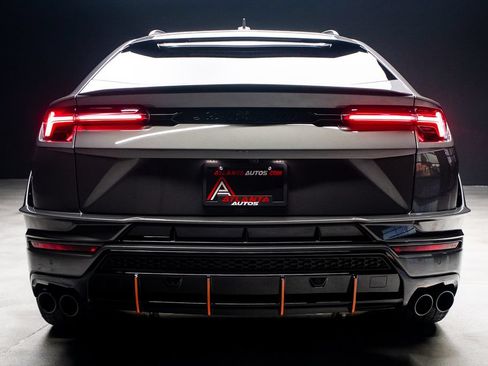 Used 2024 Lamborghini Urus S AWD/4WD image 27