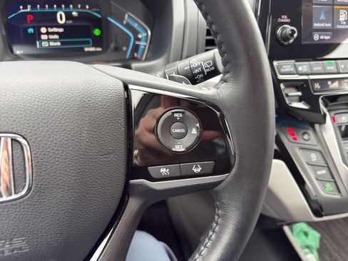 Used 2023 Honda Odyssey Touring image 25