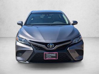 Used 2018 Toyota Camry SE FWD video 2