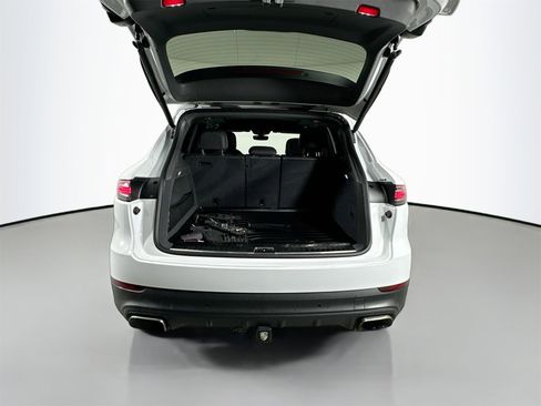 Certified 2019 Porsche Cayenne image 36