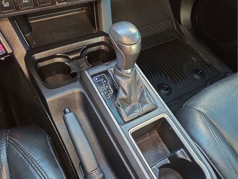 Used 2021 Toyota Tacoma TRD Sport image 30