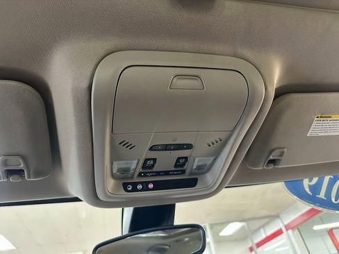 Used 2019 GMC Acadia Denali w/ Technology Package image 33