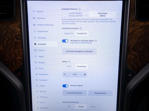 Used 2020 Tesla Model X Long Range image 20