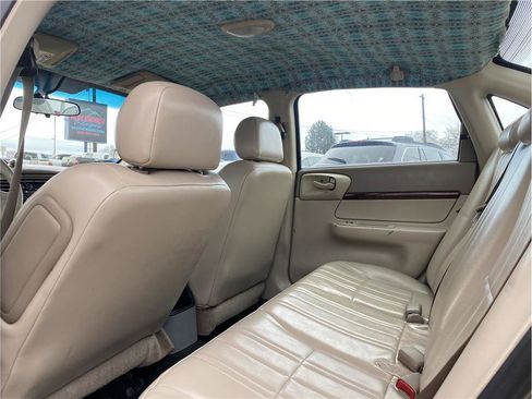 Used 2005 Chevrolet Impala Sedan w/ Police Pkg image 16