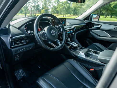 Used 2023 Acura MDX FWD w/ Technology Package image 11